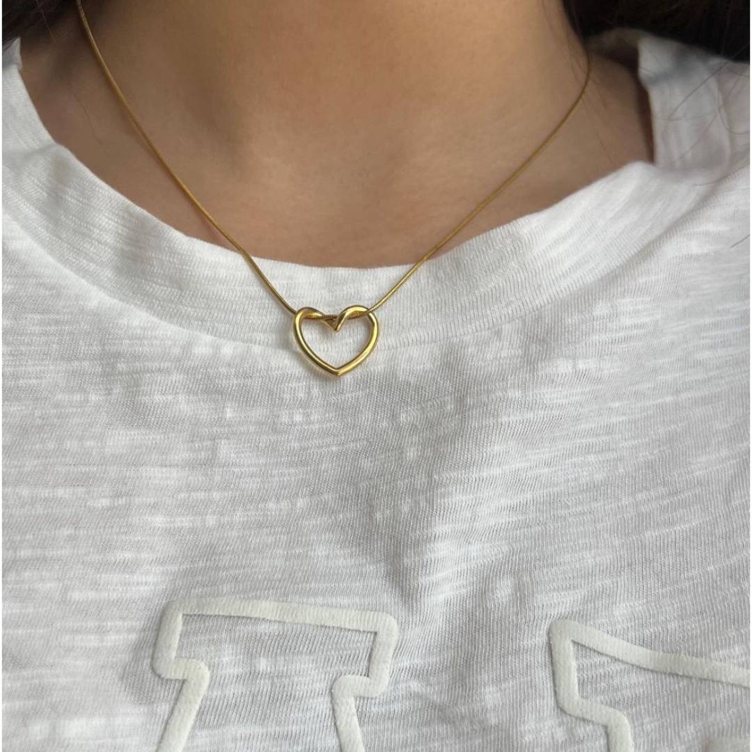 Heart twined Necklace