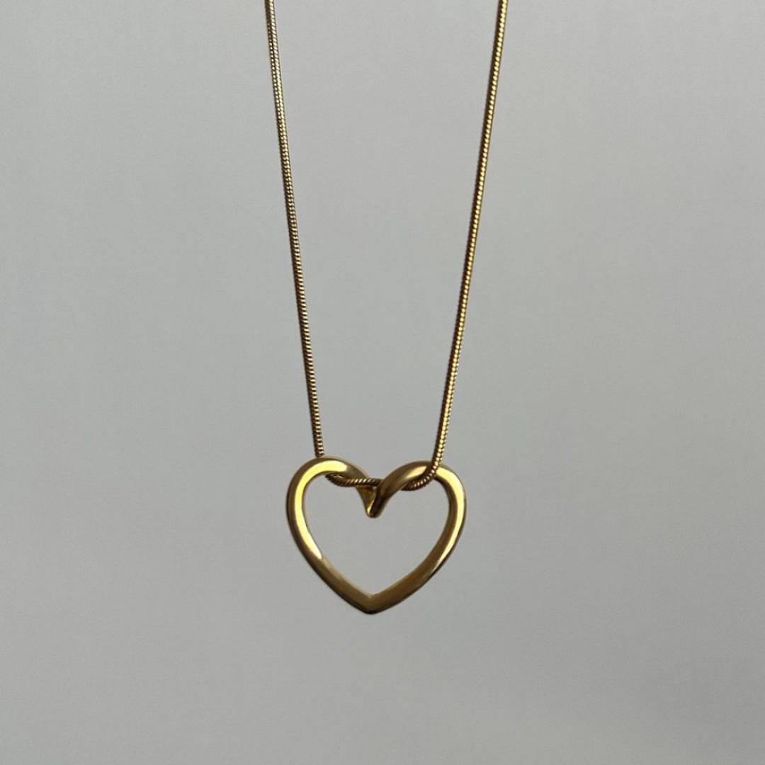Heart twined Necklace